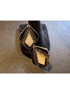 925 Sterling Silver SU MOP and Onyx Marcasite Post Earrings